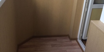 Обшивка балкона панелями. Сложный угол